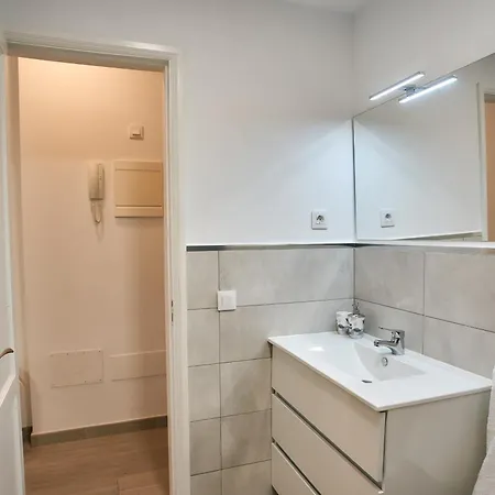 Urban Flat In Santa Catalina - 4 Min Walk To *
